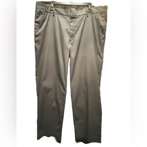 Dockers Pants Men' Pleated Gray Classic Fit Iron Free 74%Cotton in Size 42”x32”